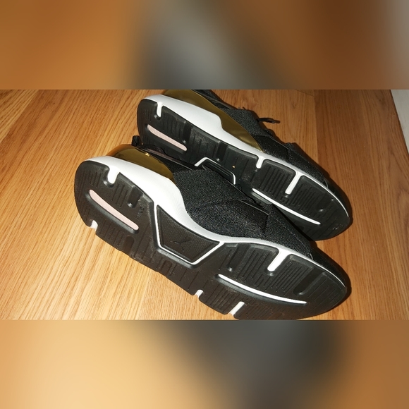 Puma Sneakers - Picture 4 of 4